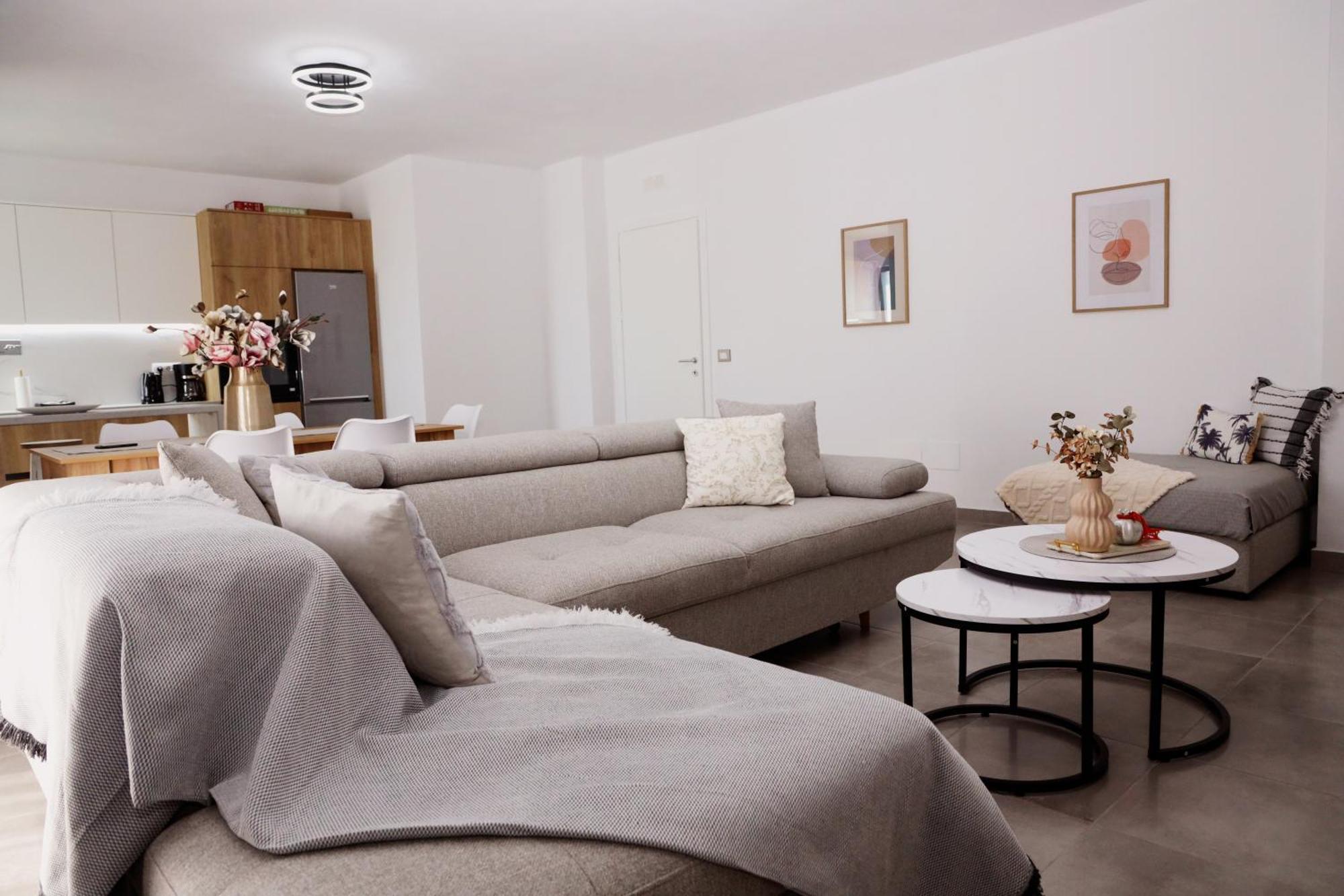 Rajmonda Apartment Lezhe Bagian luar foto